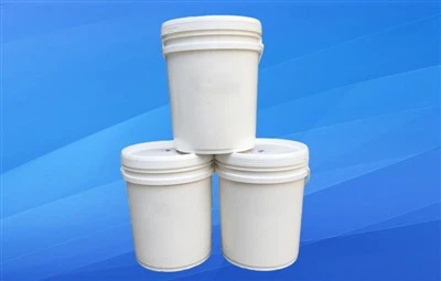 Aplicació de vernís a base d'aigua